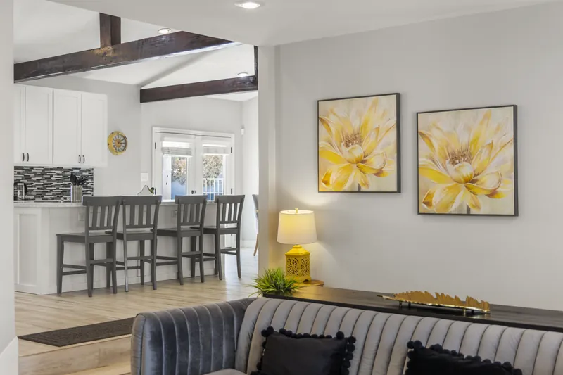 4 Bedroom Mansion w/ Amazing Backyard Pool! — photo 34 of 39