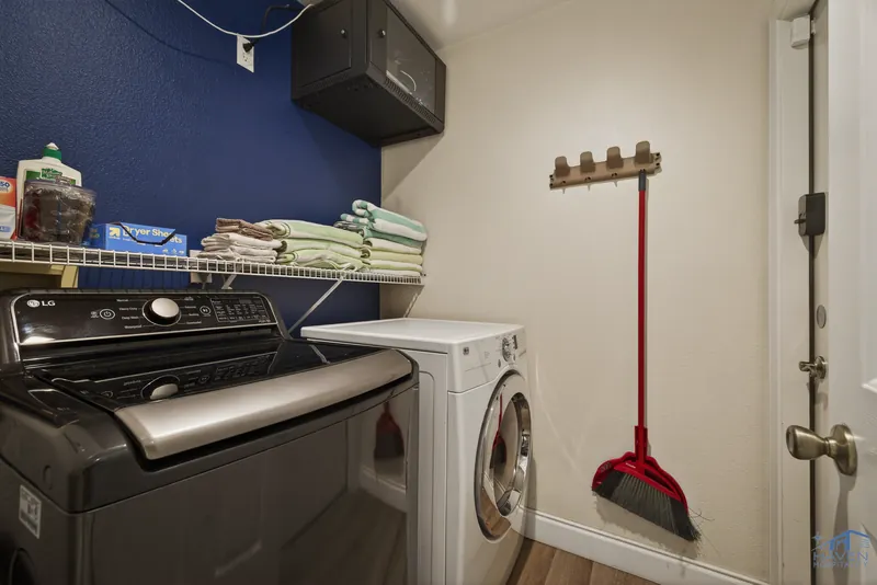 Desert Retreat — photo 9 of 26