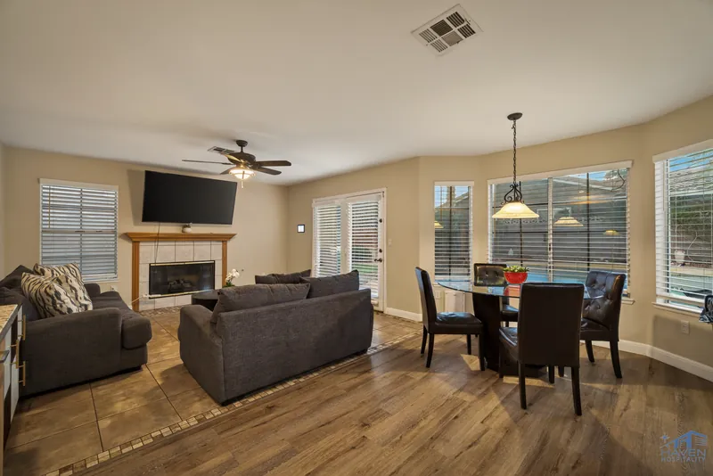 Desert Retreat — photo 24 of 26