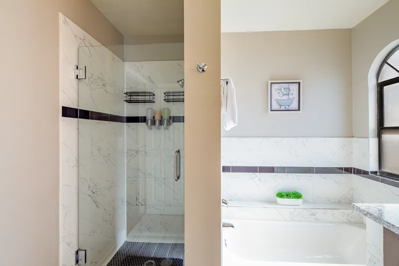 Lotuslaguna — photo 15 of 36