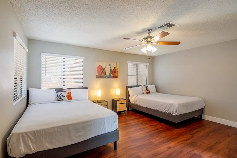 Lotuslaguna — photo 11 of 36