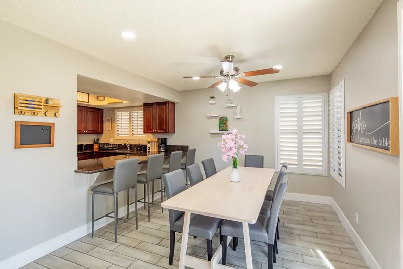 Lotuslaguna — photo 34 of 36