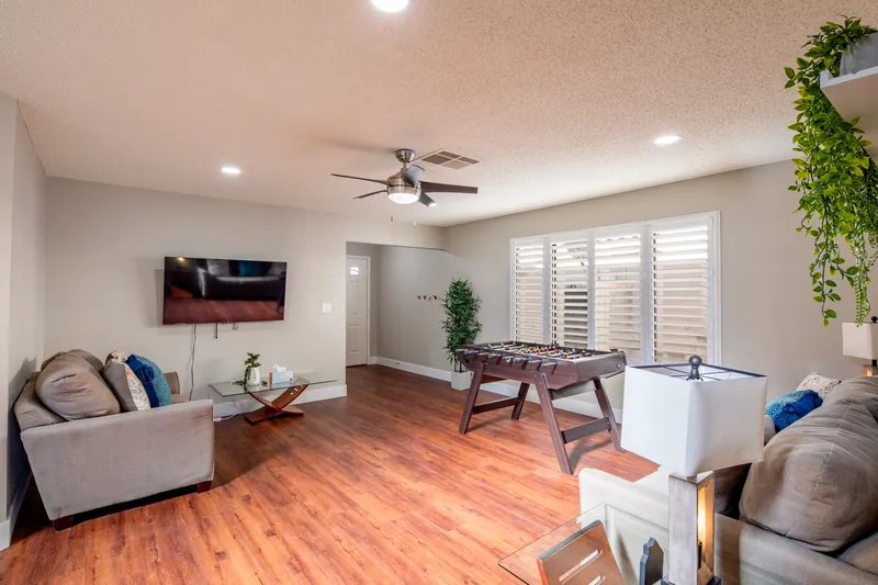 Lotuslaguna — photo 23 of 36