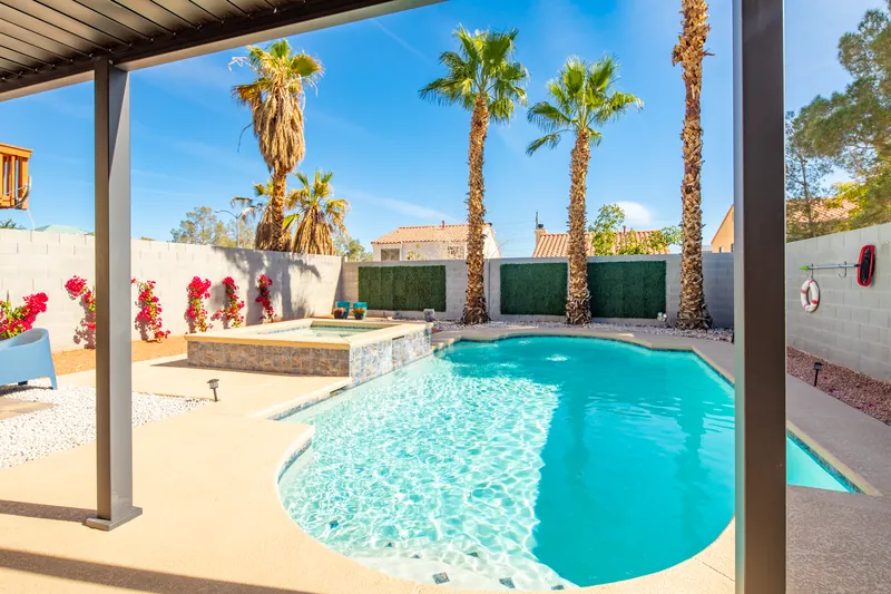 Lotuslaguna — photo 22 of 36