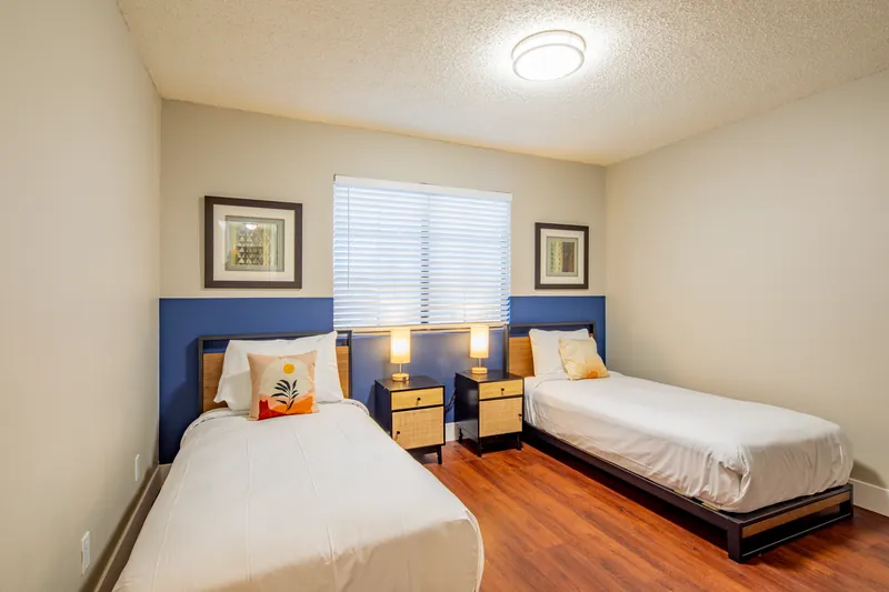 Lotuslaguna — photo 16 of 36