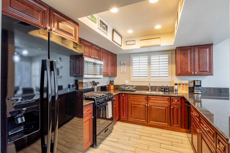 Lotuslaguna — photo 3 of 36