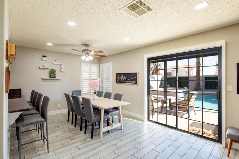 Lotuslaguna — photo 33 of 36