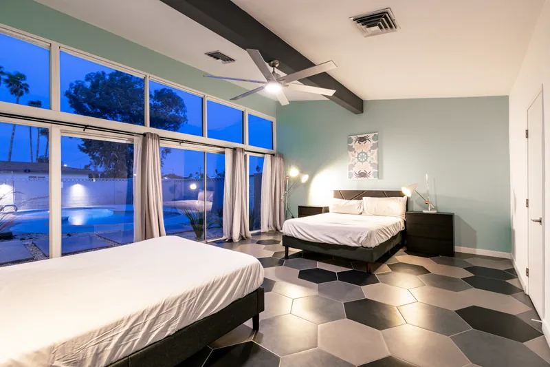 Mid-Mod Joy — photo 23 of 35