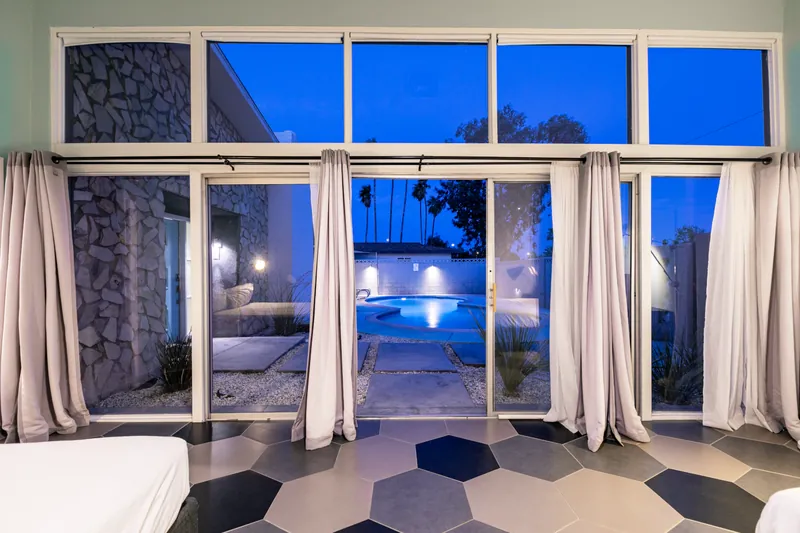 Mid-Mod Joy — photo 25 of 35