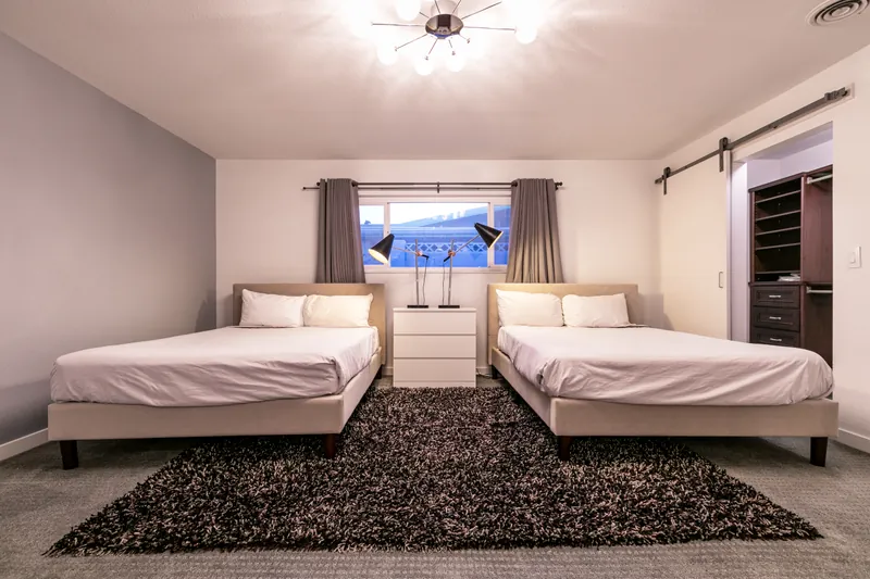 Mid-Mod Joy — photo 28 of 35