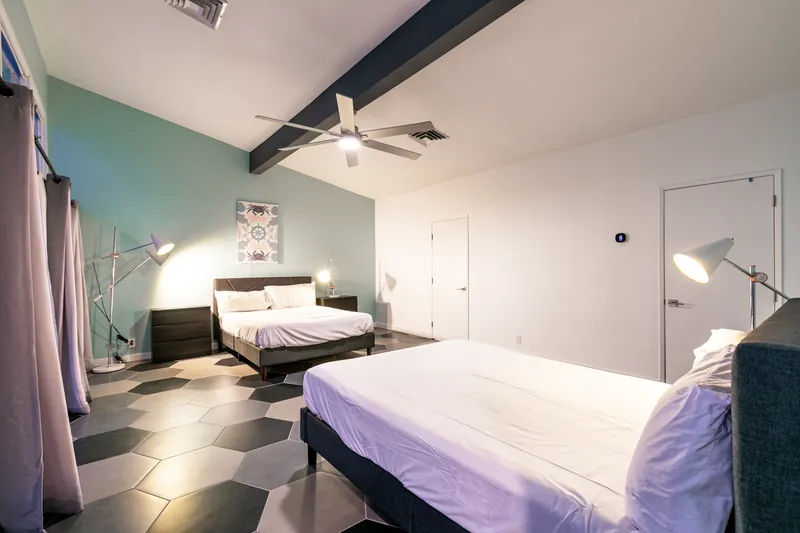 Mid-Mod Joy — photo 21 of 35