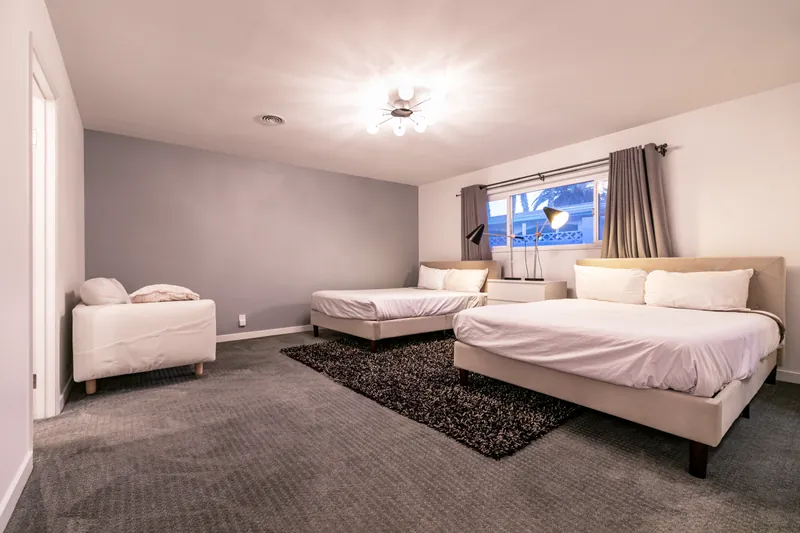 Mid-Mod Joy — photo 27 of 35