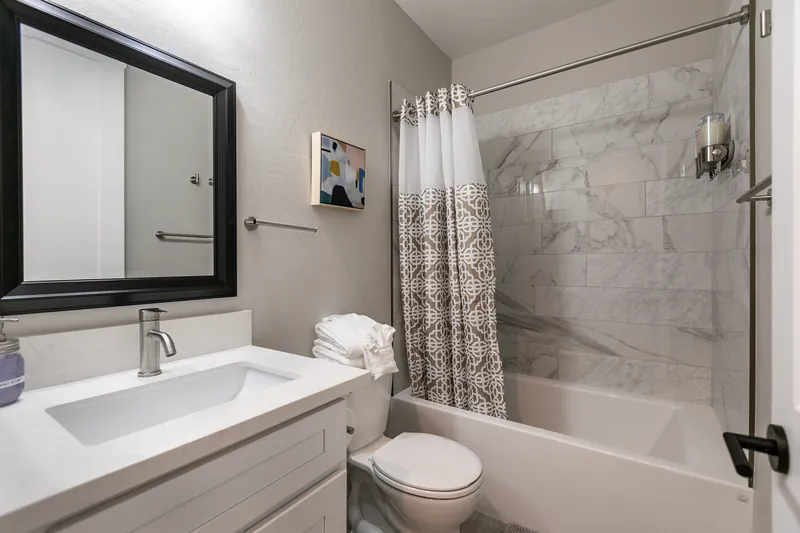 North Vegas Estate — photo 18 of 40