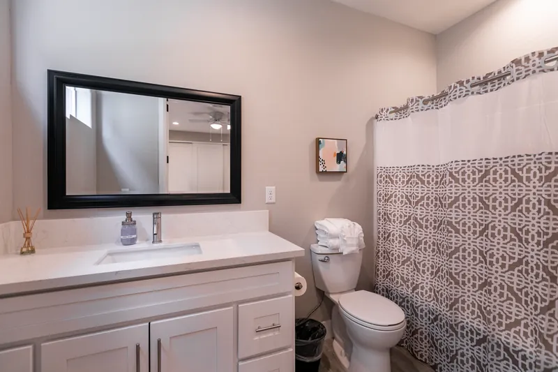 North Vegas Estate — photo 11 of 40