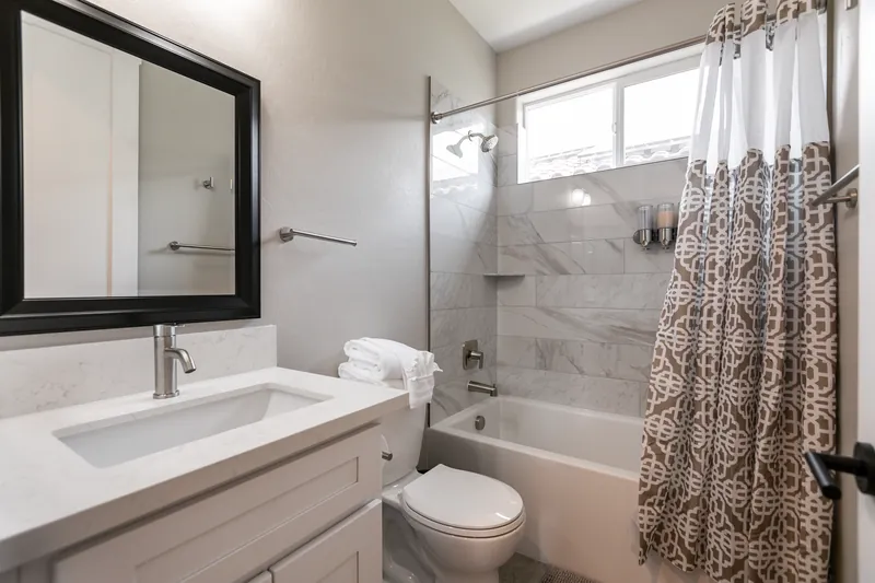 North Vegas Estate — photo 16 of 40