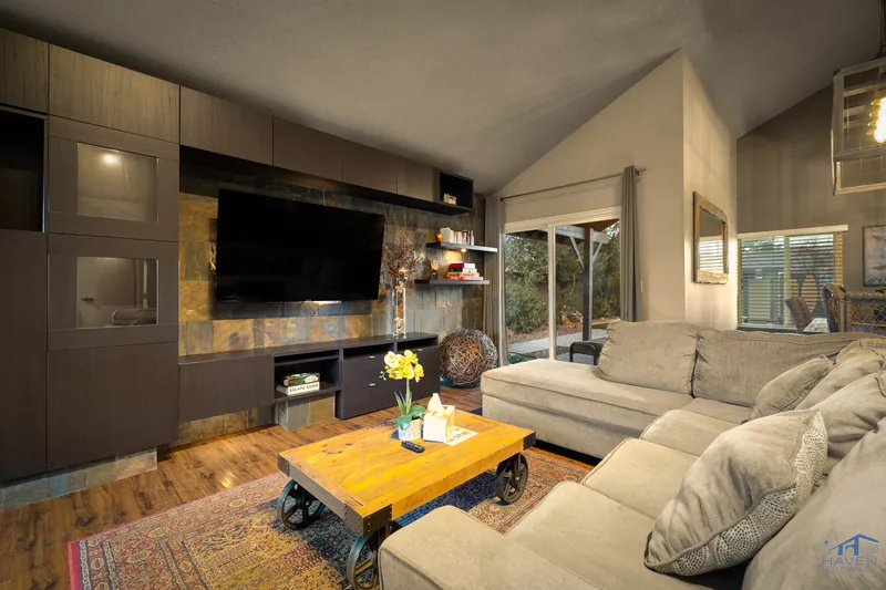 Rustic Retreat — photo 12 of 30