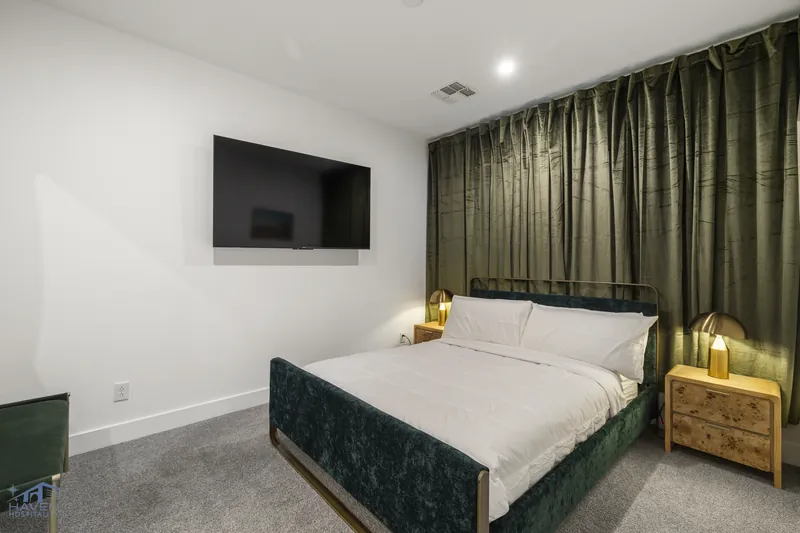 Sage and Stone — photo 53 of 54