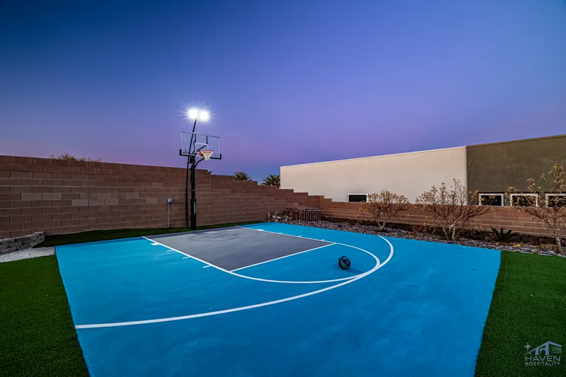 Silveradoluxe — photo 36 of 46