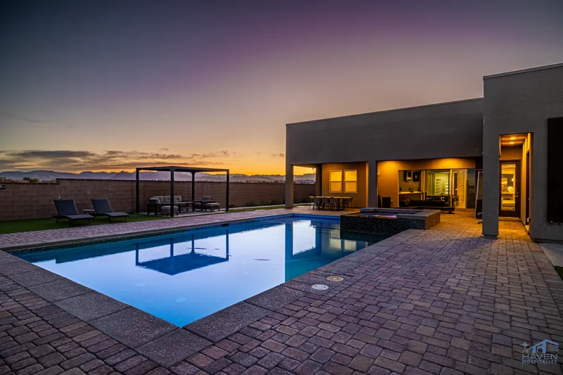 Silveradoluxe — photo 38 of 46