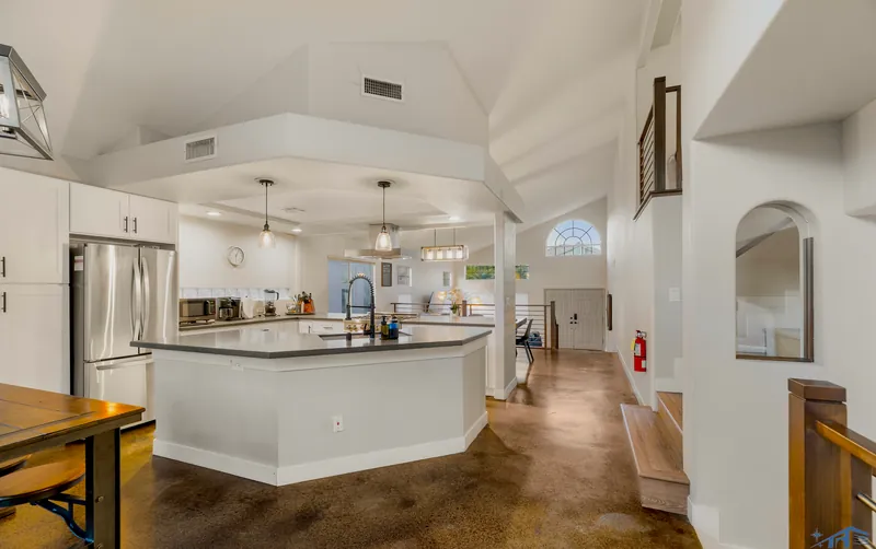 Stella Ridge — photo 3 of 61