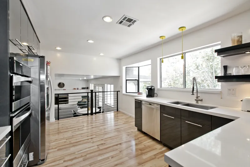 The Outback Modern — photo 6 of 19